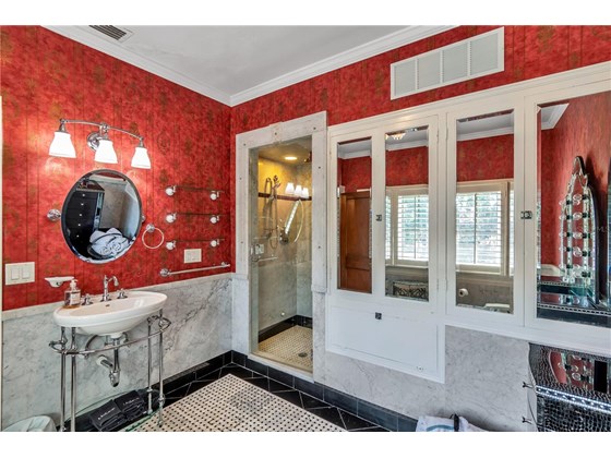 One of 5 full bathrooms on the 2nd floor - Single Family Home for sale at 5030 Sunrise Dr S, St Petersburg, FL 33705 - MLS Number is U8146766