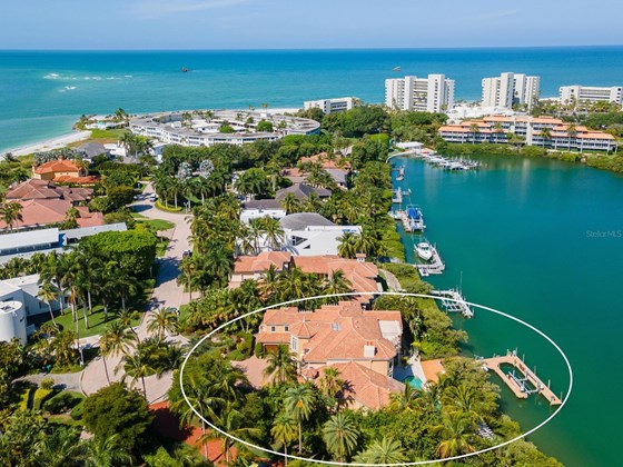 Mold disclosure - Single Family Home for sale at 25 Lighthouse Point Dr, Longboat Key, FL 34228 - MLS Number is A4503359