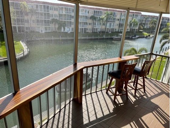 New Ceiling Fan - Condo for sale at 1300 N Portofino Dr #306sai, Sarasota, FL 34242 - MLS Number is A4518245